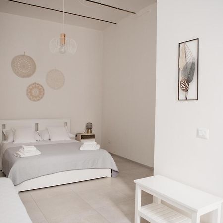 Dimora Dami Villa กอนแวร์ซาโน ภายนอก รูปภาพ
